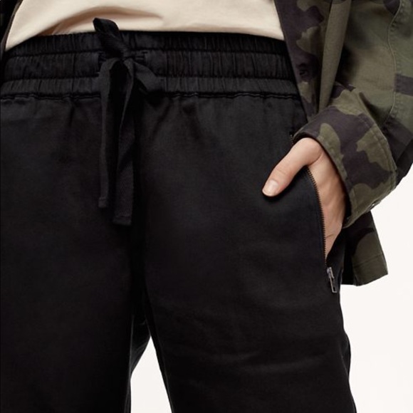 Aritzia joggers - Picture 3 of 7